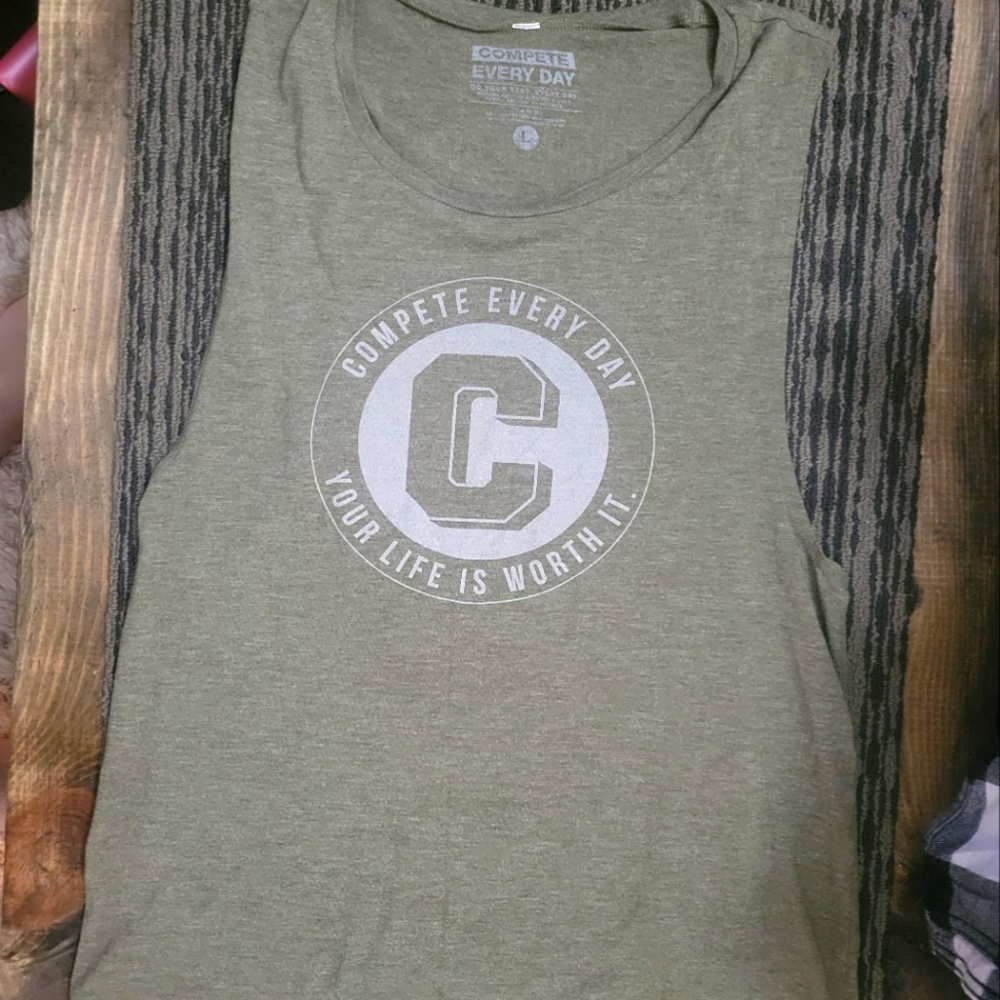 Compete Every Day Muscle Tee L
